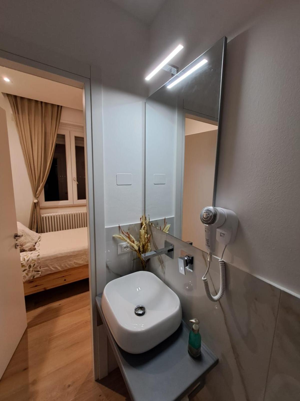 Keizna Rooms Cesena Ngoại thất bức ảnh